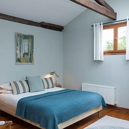 Sleeps 10 * Orx